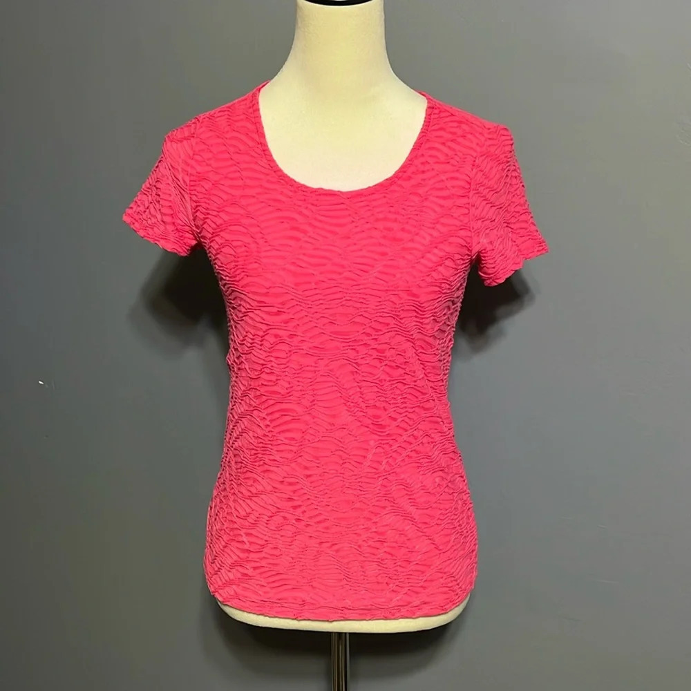 Chelsea & Theodore hot pink polyester and spandex size XS short sleeve top